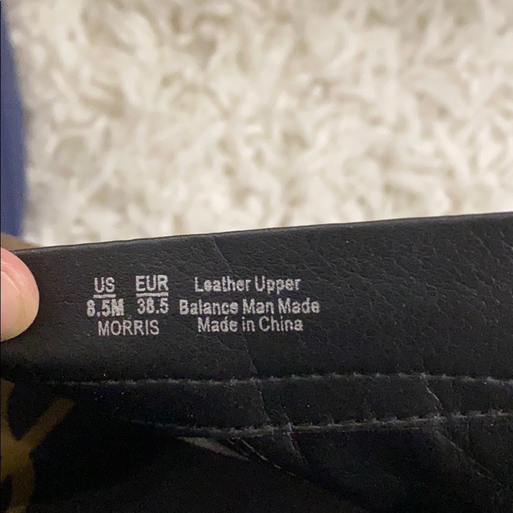 COPY - Sam Edelman - Picture 3 of 6